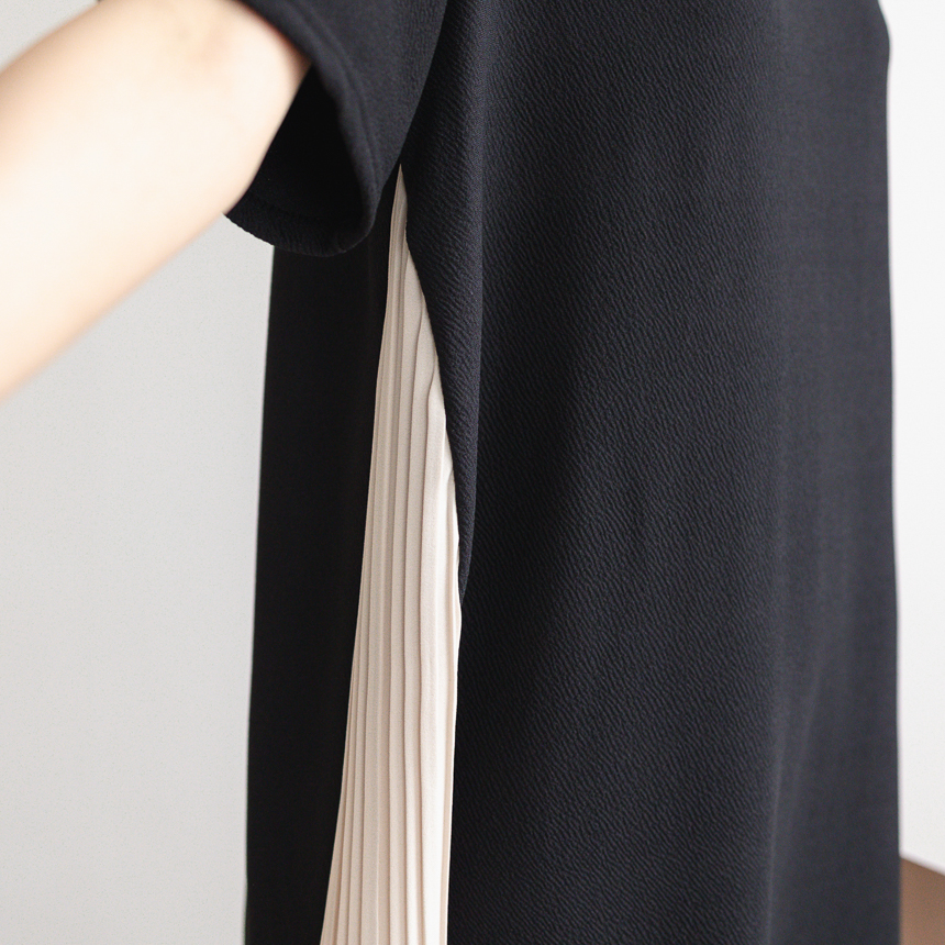Side Pleats Short Sleeve Dress-Holiholic