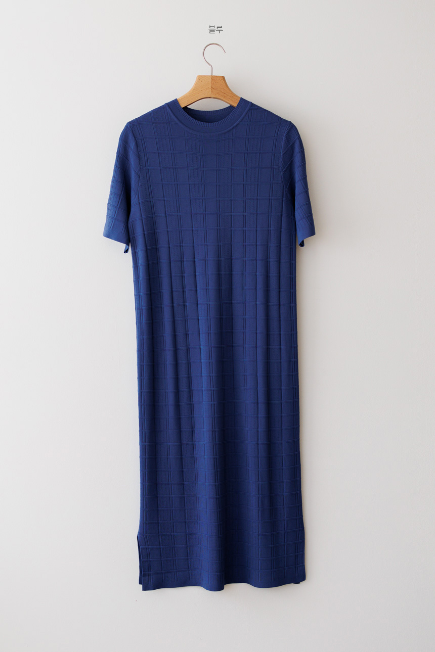 Side Slit Cool Knit Dress-Holiholic